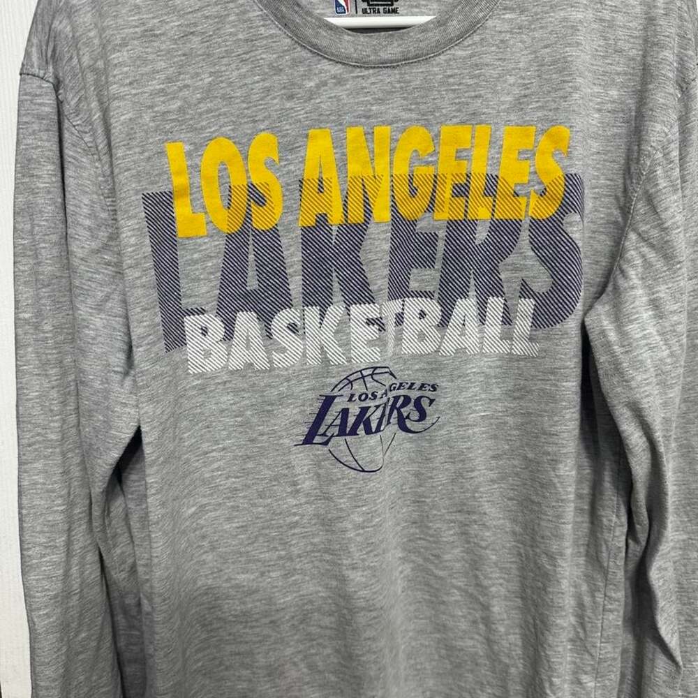 NBA Men's Grey Shirt